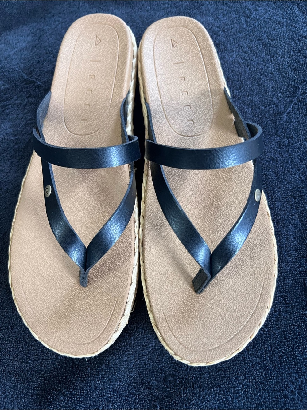 Reef Women's Black Strap Sandals with Tan Footbed. New without tags. Never worn.